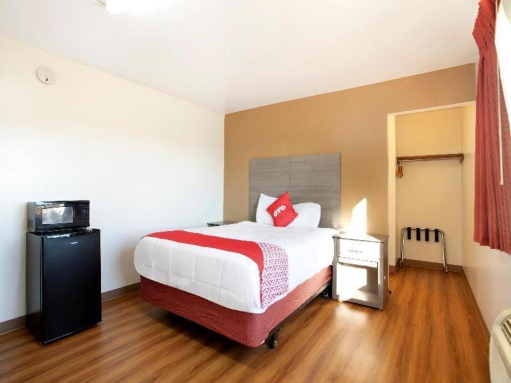 Oyo Hotel Kalama Exteriér fotografie